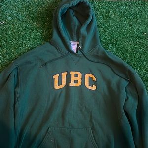 SOLD Vintage Y2K Russell UBC Hoodie